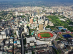 東京、火災の後、大きな小学校を避難させる