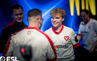 IEM Chengdu 2025: 4 チームがプレーオフ進出を獲得、さらに 2 枠が懸かっています