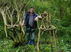イギリス初の家具農場が木を椅子に育てる
