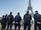 パリ警察はフランス対モロッコのワールドカップ中、騒乱を警戒してドローンを用いて街頭を監視する予定です