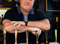 ビッグ・ジョン「ザ・ボッシュファーザー」フィッシャーがVCTマスターズ・ロンドンのザ・フェニックス Arms ファンフェスト・パブの大家を務めます
