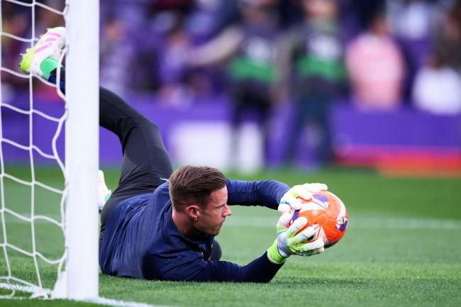 ハンジ・フリックは、ジローナへのレンタル移籍後、マルク・アンドレテル・シュテーゲンがワールドカップでプレーすることを期待しています