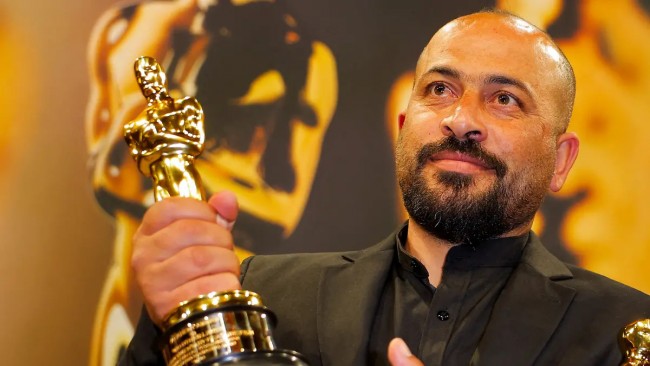 オスカー受賞のパレスチナ人監督がヨルダン川西岸地区で襲撃され逮捕される