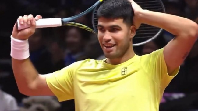 カルロス・アルカラスが韓国でヤニック・シナー・オブ・ザ・イヤーとの初の決闘に勝利