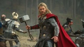 Chris Hemsworthは、Thor に関する最近のコメントを説明しています。